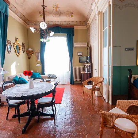 Apartment Sanllehi