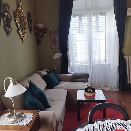 Sanllehi Apartment